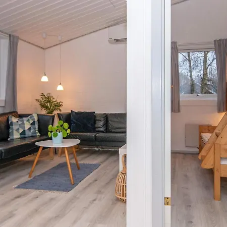 Сasa de vacaciones 7 Person In Rsted Kare