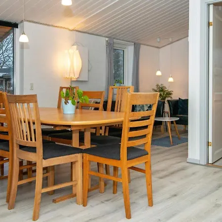 7 Person In Rsted Сasa de vacaciones